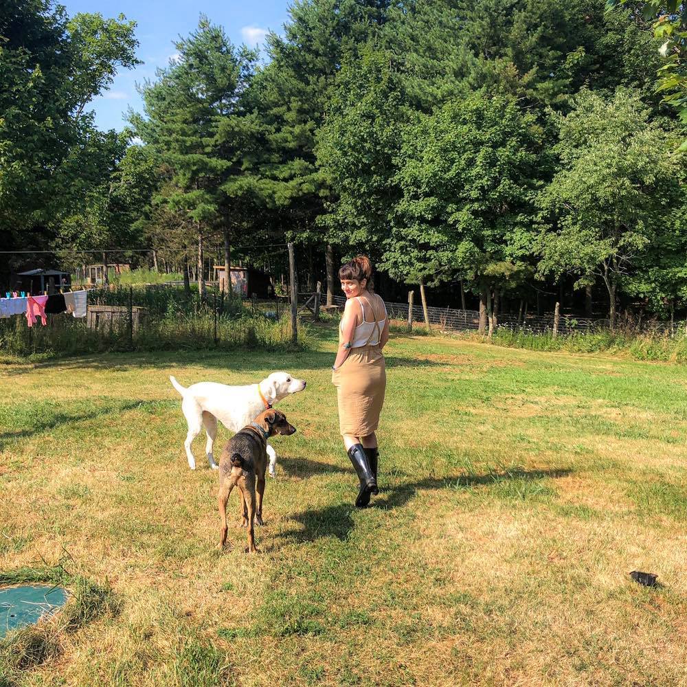 Meet your Posher, Lara